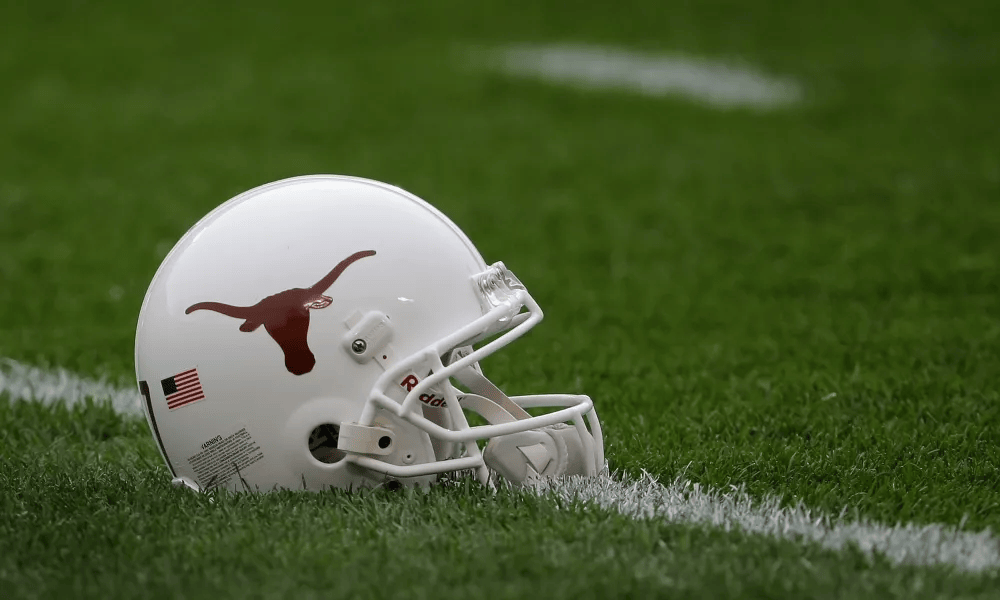 HUGE BLOW: Texas Longhorns’ star player suffers a career-ending injury