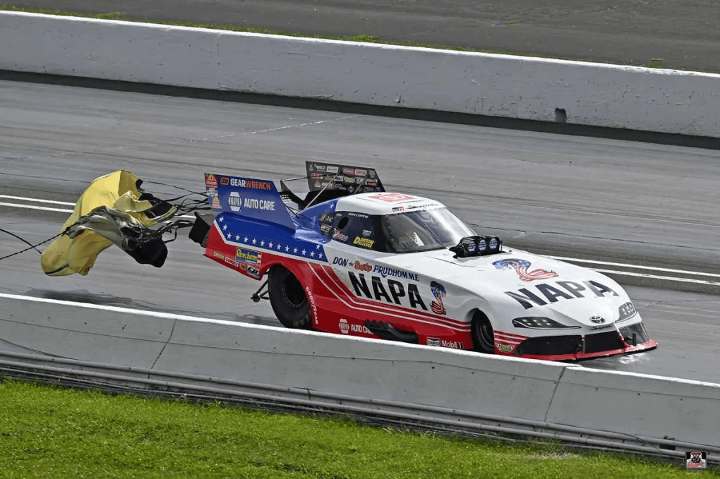 GREAT NEWS: NHRA great Ron Capps reaches fourth U.S. Nationals final with Army Tribute Car